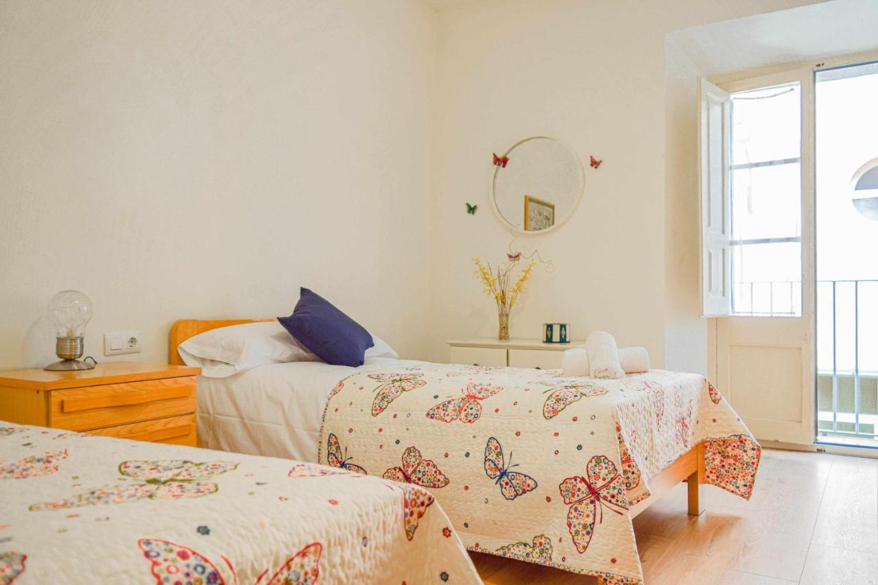 Janot Casa Con Jardin Cerca Del *
