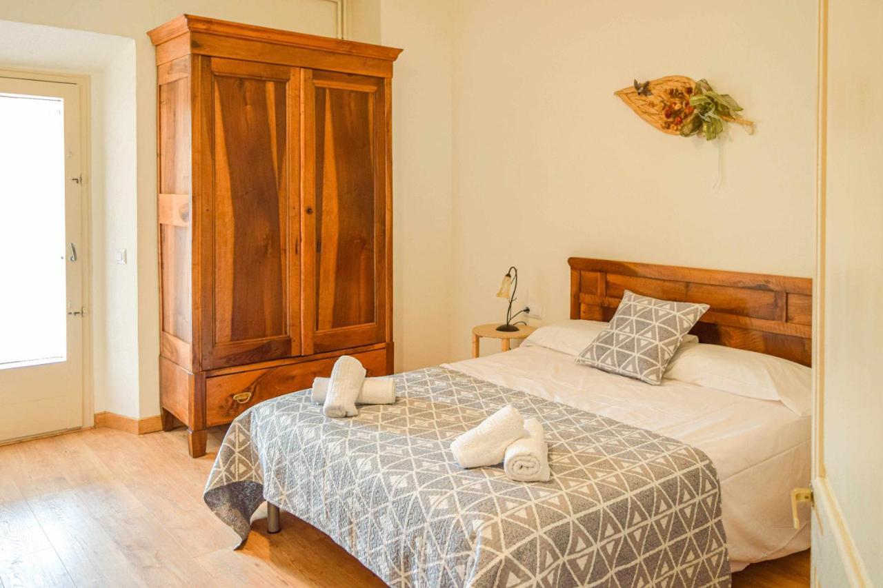 Janot Casa Con Jardin Cerca Del Holiday home