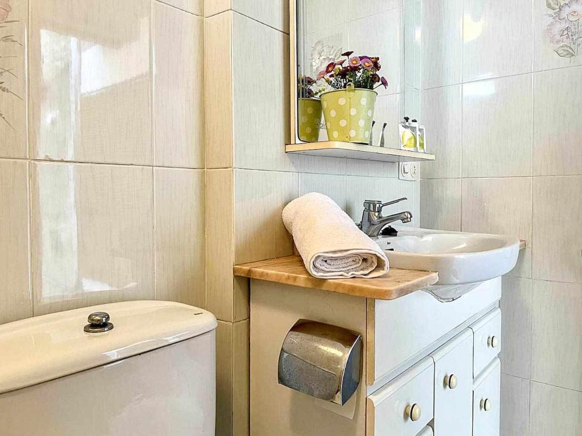 Janot Casa Con Jardin Cerca Del Holiday home Banyoles
