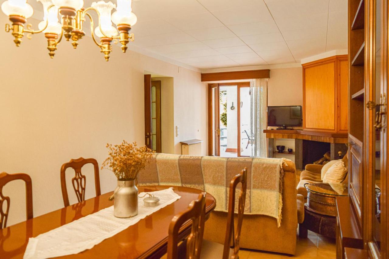 Holiday home Janot Casa Con Jardin Cerca Del Banyoles