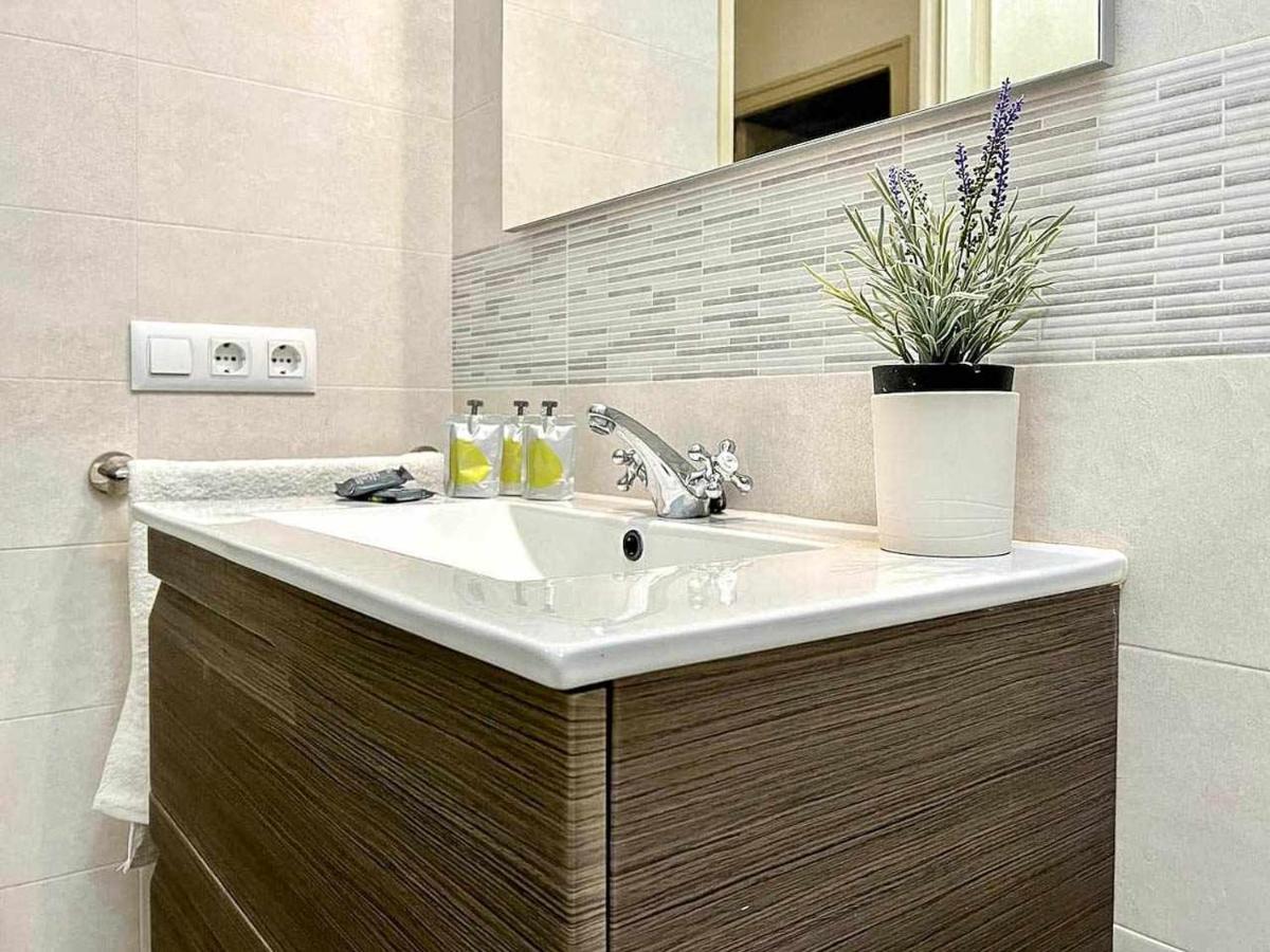 Holiday home Janot Casa Con Jardin Cerca Del